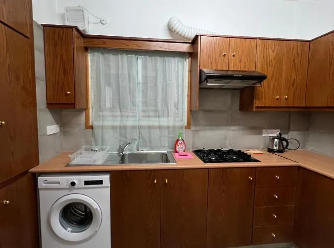 Joanna Court Hostal *