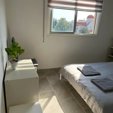 Vandrerhjem Joanna Court Larnaca