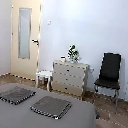 Hostal Joanna Court